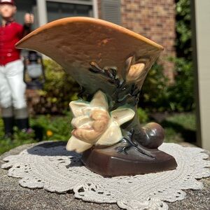 Vintage 1940s, Roseville, American Art Pottery, Brown, Magnolia Vase. G22.15